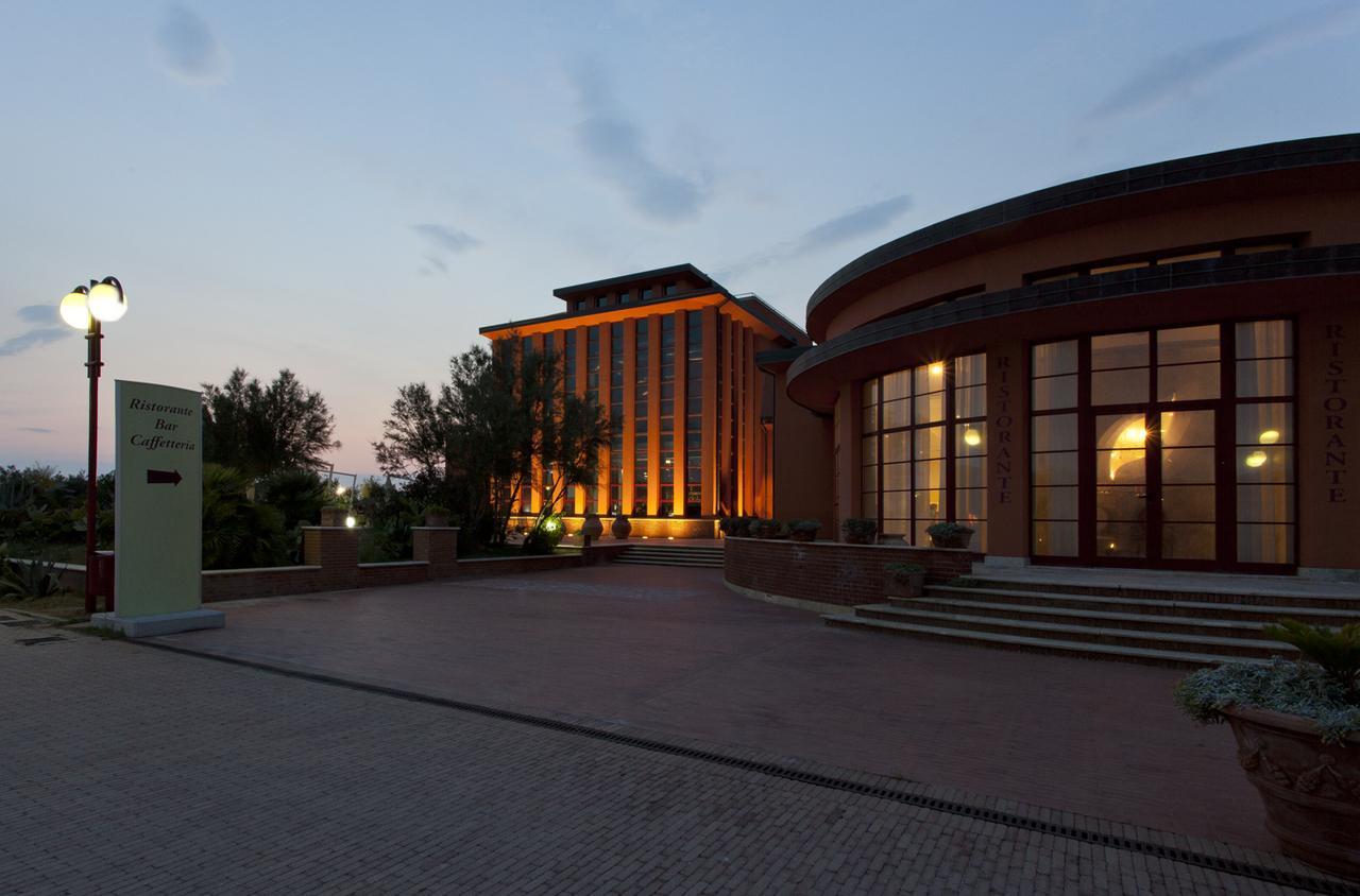 קלאמברונה Toscana Sport Resort מראה חיצוני תמונה